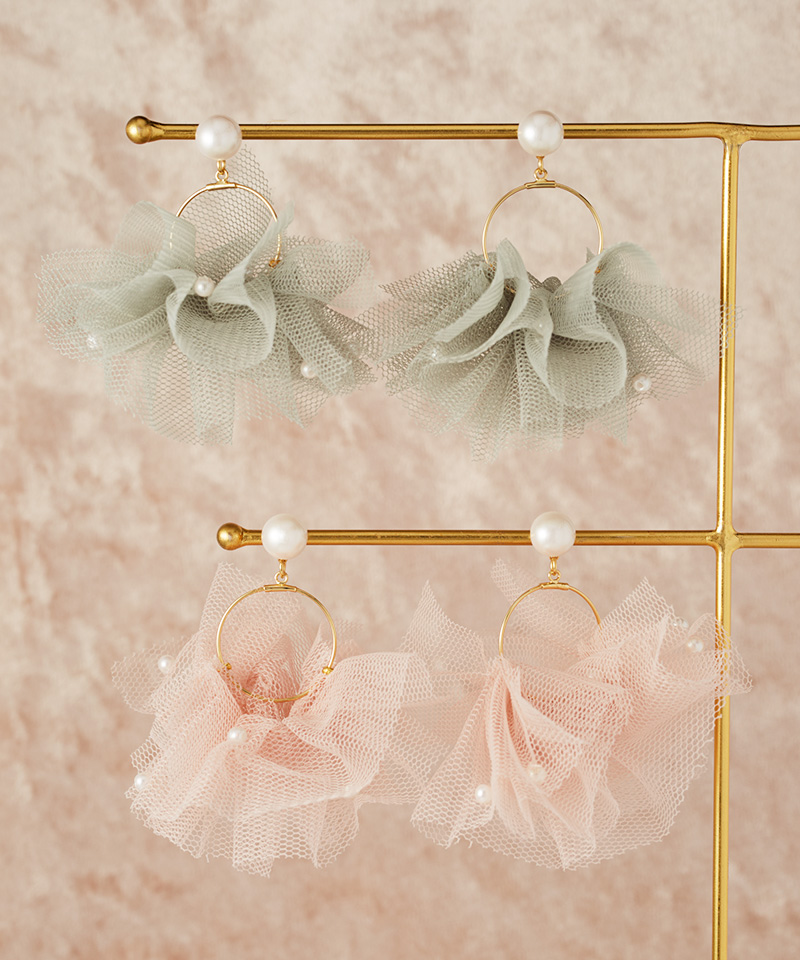 貼るだけピアスPiPPi（ピッピ）| 大人の新時代ジュエリー